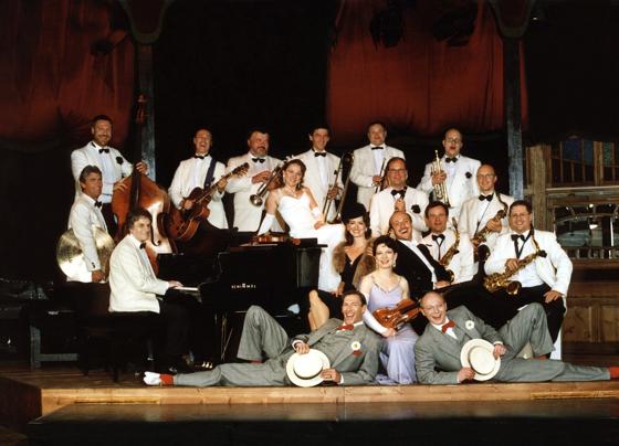 Bringt die 1920er bis 1940er Jahre nach Neufahrn: das Odeon Tanzorchester.	Foto: VA