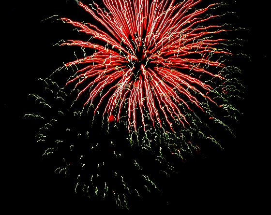 Die Gemeinde Haar veranstaltet auch zu diesem Jahreswechsel zusammen mit den Gemeindewerken Haar ein großes Feuerwerk im Sportpark.	Foto: VA