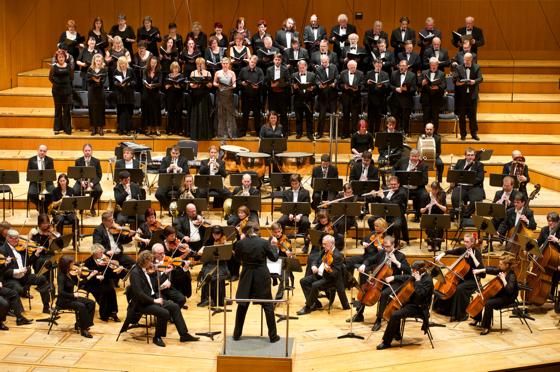 Gleich zwei Klassiker spielen die Tschechischen Symphoniker: »Carmina Burana« und »Beethovens 9. Sinfonie« in der Münchner Philharmonie. 	Foto: VA