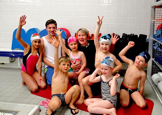 Hatten Spaß am Schwimmkursus: Der TSV Milbertshofen bietet Schwimmkurse für Kinder ab fünf Jahren an.	Foto: Verein