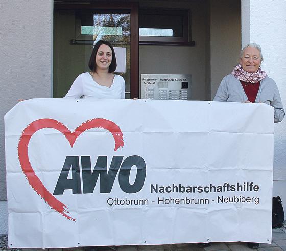 Helene Nestler und Veronika Messner freuen sich über die Eröffnung des neuen Büros der AWO-Nachbarschaftshilfe im Januar.	Foto: hw