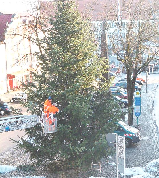Der Marienplatz wird nun für den großen Faschingsumzug umgerüstet.	Foto: Stadt Ebersberg