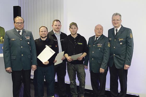 Das THW-Helferabzeichen in Gold wurde an Manfred Mäder, Pieter Beck und Andreas Häusler verliehen.	Foto: THW