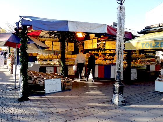 Die Stände auf dem Viktualienmarkt bieten eine Vielzahl an hochwertigen Produkten.	Foto: Soir