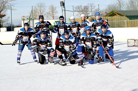 Die Jungs der Eishockeynerds aus Lohhof schlugen sich beim Eiswundercup tapfer.	Foto: VA
