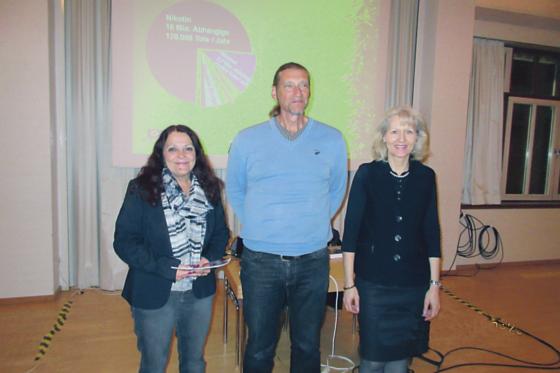 Inge Geißler, Referent Kriminalhauptkommissar Nicolo Witte und Ingrid Wiegand (v. l.).	Foto: VA