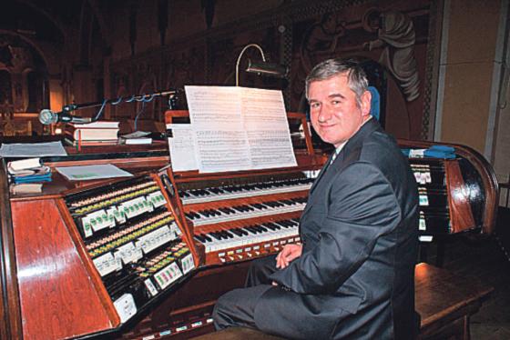 Organist Waldemar Krawiec spielte u. a. bereits in Polen, Italien, Ungarn, Slowakei und Finnland. Foto: VA
