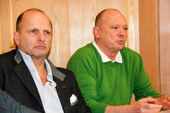 Harry Seeholzer (li.) und Hans Balbach, zwei der vier »Erding Jetzt«-Stadträte in der Großen Kreisstadt.	Foto: Erding Jetzt