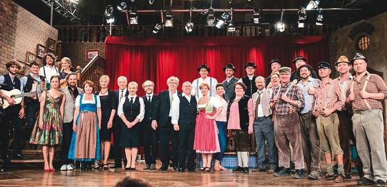 Am Sonntag, 6. März, ist um 19.45 Uhr im Bayerischen Fernsehen eine neue Folge der Volkssänger-Revue Brettl-Spitzen zu sehen.		Bild: BR/Julia MÜller