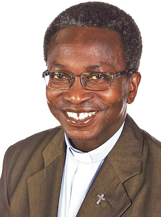 Pfarrer Olivier Ndjimbi-Tshiede übernahm im Sommer 2012 die Seelsorge in Zorneding.	Foto: privat