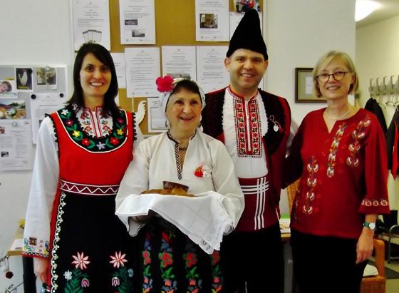 Die bulgarischen Gäste zeigten beim Tanzfest ihre Trachten und ihre Tänze.	Foto: VA