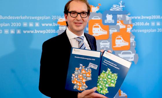 Für den vom Verkehrsminister Alexander Dobrindt veröffentlichten Entwurf zum »Bundesverkehrswegeplan 2030« läuft bis 2. Mai eine »Öffentlichkeitsbeteiligung«.	Foto: BMVI