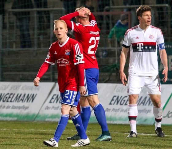 Er spielt und trifft. Gegen die kleinen Bayern erzielte Sascha Bigalke das 3:1 für Haching, in Amberg war es der 1:0-Siegtreffer.	Foto: C. Riedel/fotografie-riedel.net