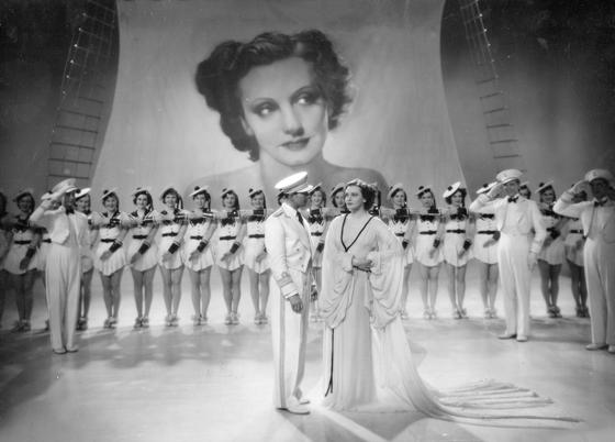 Eine Szene aus dem österreichischen Revuefilm »Premiere«, 1937. 	Foto: VA