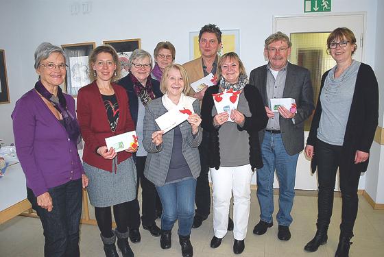 In Rekordzeit gestrickt: 6.000 Euro verteilten die Granny Socks an die Einrichtungen und Vereine. 	Foto: VA