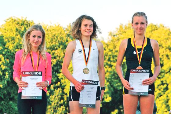 Marina Rappold (links) ist Deutsche Vizemeisterin über 5.000 m geworden.	Foto: Gützlaff
