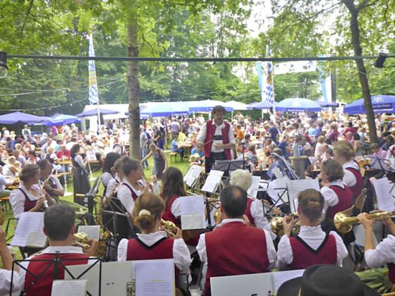 Das Aschheimer Waldfest, eine Traditionsveranstaltung mit Kultcharakter. 	Foto: VA