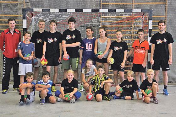 Jeder Meister hat klein angefangen: Das motiviert die Nachwuchs-Handballer.	Foto: VA