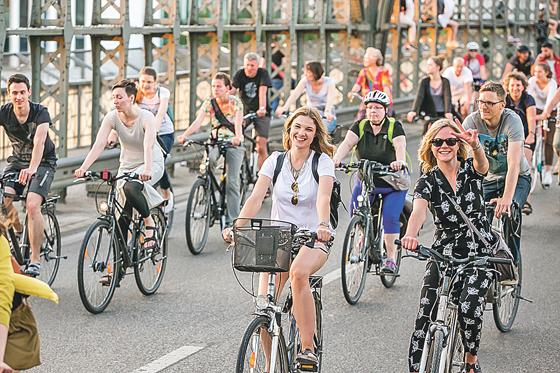 Bei der Radlnacht am 9. Juli sammelten die Münchner bereits die ersten Kilometer.	Foto: Andreas Schebesta