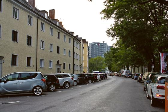 Das vom BA beantragte Untersuchungsgebiet für ein Parkraummanagement reicht bis in die Neumarkter Straße. 	Foto: js