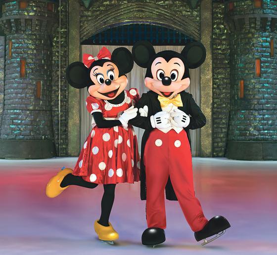 Mickey und Minnie heißen ihr Publikum herzlich willkommen.	Foto: Veranstalter