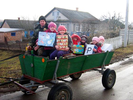 Die Kinder in Tschernobyl freuen sich jedes Jahr über die Nikolauspäckchen.	Foto: privat