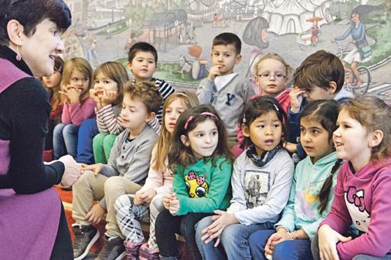 Kinder mit Migrationshintergrund wachsen oft mehrsprachig auf. Was heißt das im Alltag?	Foto: VA