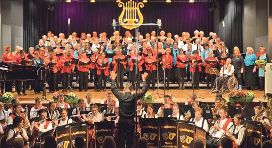 Sowohl der Sängerkreis Lohhof als auch die Stadtkapelle Unterschleißheim 	geben beim großen Chorkonzert Klassiker ihrer Repertoires zum Besten. 	Foto: VA