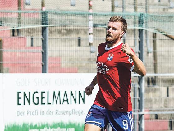 Trifft nach Belieben: Stürmer Stephan Hain erzielte im Auswärtsspiel gegen Bayreuth seine Saisontore 15 und 16 – in nur 14 Einsätzen.	Foto: Christian Riedel