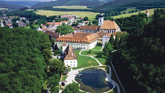Das Stift Heiligenkreuz ist ein Kloster der Zisterzienser im Wienerwald / Niederösterreich. 	Foto: VA