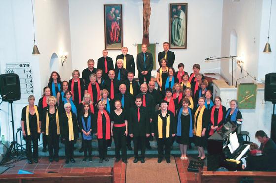 Der Unterhachinger Gospelchor freut sich auf viele Besucher beim Adventskonzert.	Foto: VA