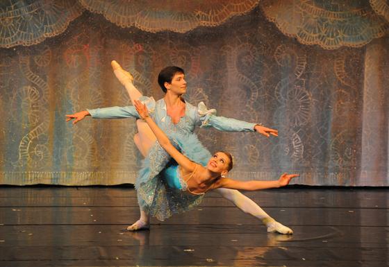 Der Tanz der Zuckerfee ist das vielleicht bekannteste Stück aus Tschaikowski »Nussknacker« und wird vom Ballet Classique de Paris mit Perfektion aufgeführt.	Foto: VA