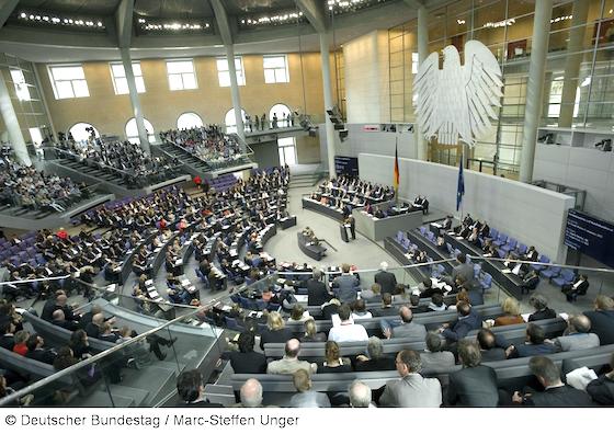 Im September wählen die Wahlberechtigten in Deutschland den 19. deutschen Bundestag.