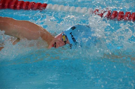 Ein großes Schwimmtalent: Der 14-jährige Markus Fischer.  Foto: privat