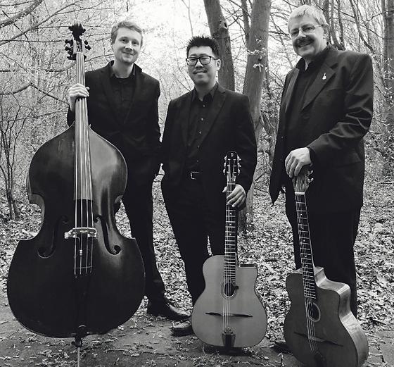 Am Samstag ist das Trio »Djangology« im Ebersberger  Arkadenhaus zu Gast. 	Foto: VA