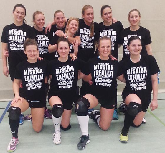 Die Truderinger TSV-Volleyball-Damen freuen sich über ihren Aufstieg in die Bezirksklasse.	Foto: Verein