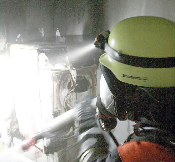 Die Freiwillige Feuerwehr Grünwald konnte bei einem Zimmerbrand in Grünwald Schlimmeres verhindern.	Foto: FFW