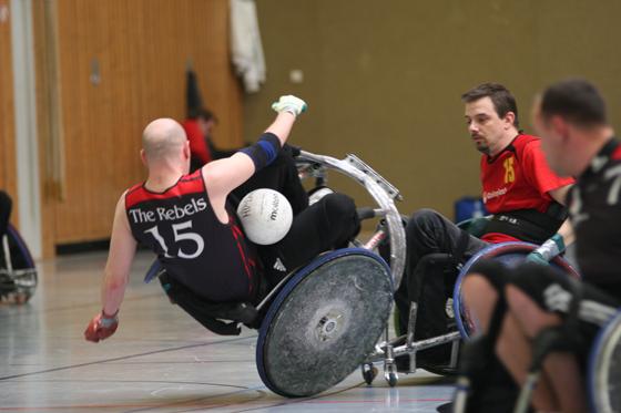 Nichts für schwache Nerven: Rollstuhl-Rugby.	Foto: VA