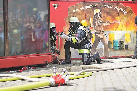 Die Freiwillige Feuerwehr Perlach hautnah erleben am Tag der offenen Tür.	Foto: VA