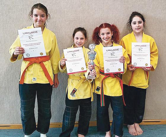 Die Münchner Judo Mädchen gewinnen Bronze.	F.:Th. Lorenz