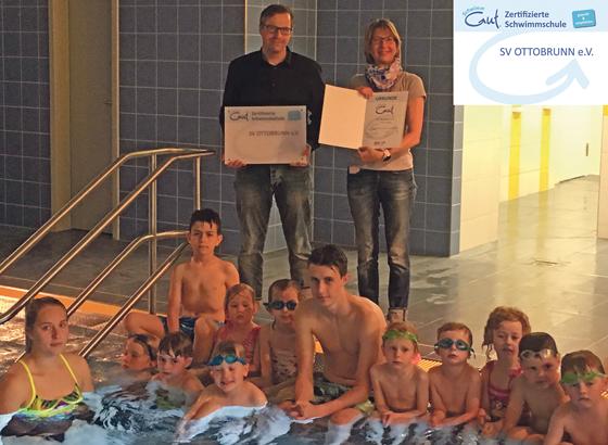 Der Schwimmverein Ottobrunn wurde kürzlich zertifiziert. Rund 60 Kinder lernen dort jedes Jahr schwimmen.	Foto: VA