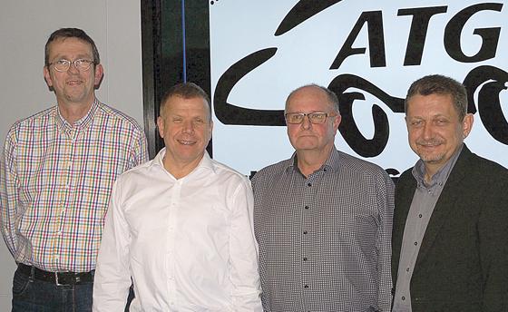 Der Vorstand bestehend aus Walter Geck, Dirk Böhme und Klaus von Buxhoeveden mit Bürgermeister Klaus Korneder bei der Vereinsgründung am 22. Februar 2017 (v. l.).	Foto: privat