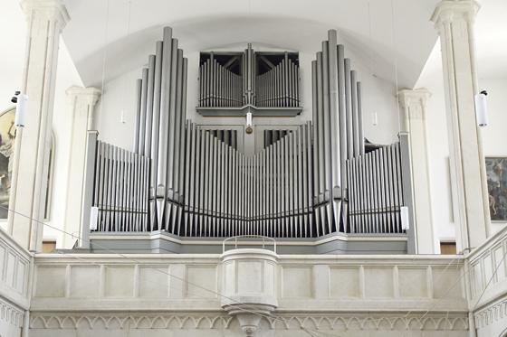 Steht am Sonntag im Mittelpunkt: Die Steinmeyer-Orgel in St. Markus.	Foto: Mtag, CC 0