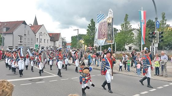 Acht Blasmusikkapellen gaben sich heuer beim »Tag der Blasmusik« in Garching die Ehre.	Fotos: Stefan Dohl