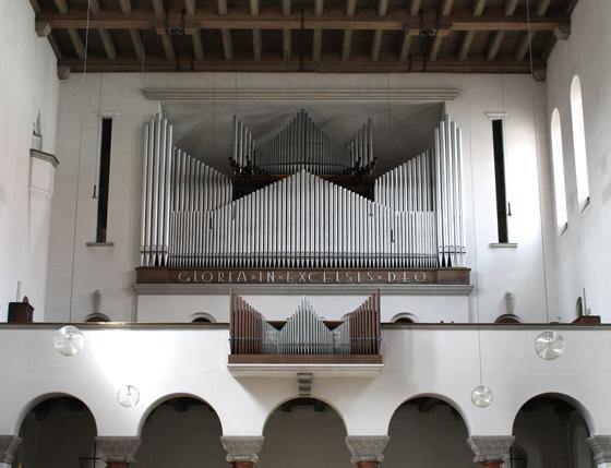 An der Walcker-Orgel in St. Gabriel spielt am Sonntag kein Geringerer als Kalevi Kiviniemi.	Foto: Mtag, CC 0