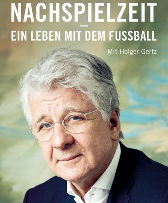 Marcel Reif ist in der Nachspielzeit. Sein Buch, das er am Dienstag in München vorstellt, ist ein Rückblick auf »Ein Leben mit dem Fußball«.	Foto: Verlag