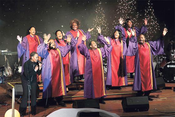 Der Rhythmus, der Schwung, die Power: Die »Golden Voices of Gospel« reißen ihr Publikum einfach mit.	Foto: VA