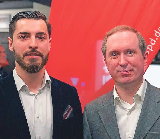 Bezirkstagskandidat Serhat Sevengül (links) und Landtagskandidat Mike Malm (rechts).  		   Foto: Partei