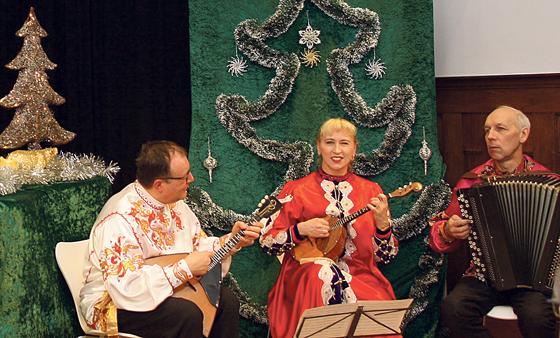 Das Trio »Balalaika-Klassik« kommt aus St. Petersburg in die Schwabinger Seidlvilla.	Foto: VA