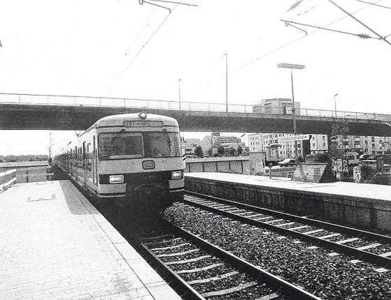 Am 17. Dezember 1977 ging die neu eröffnete S-Bahnstation Unterschleißheim in Betrieb.	Foto: Stadt Unterschleißheim